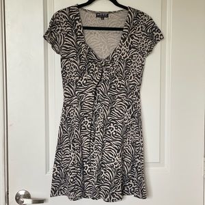Poof New York dress, size Large